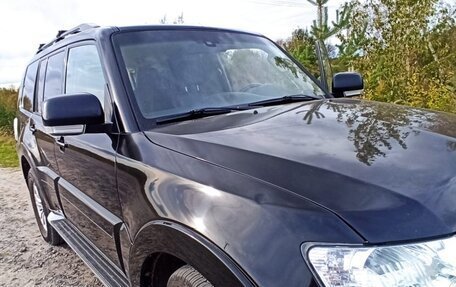 Mitsubishi Pajero IV, 2013 год, 2 000 000 рублей, 4 фотография