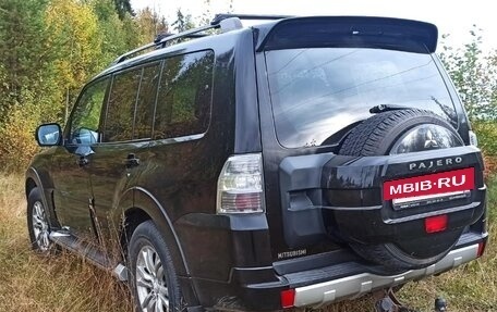 Mitsubishi Pajero IV, 2013 год, 2 000 000 рублей, 3 фотография