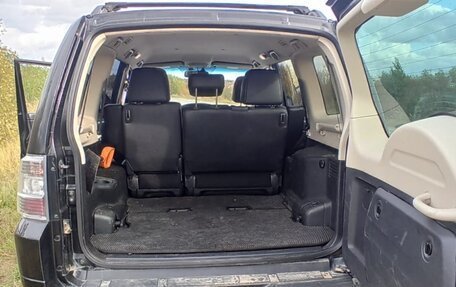 Mitsubishi Pajero IV, 2013 год, 2 000 000 рублей, 18 фотография