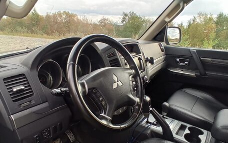 Mitsubishi Pajero IV, 2013 год, 2 000 000 рублей, 14 фотография