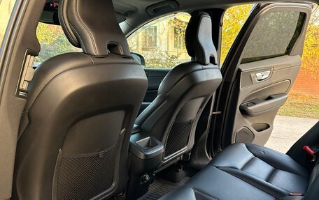 Volvo XC60 II, 2019 год, 3 600 000 рублей, 33 фотография