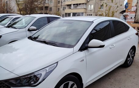 Hyundai Solaris II рестайлинг, 2020 год, 1 680 000 рублей, 4 фотография