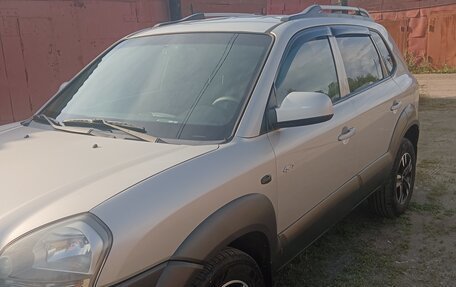 Hyundai Tucson III, 2008 год, 840 000 рублей, 24 фотография