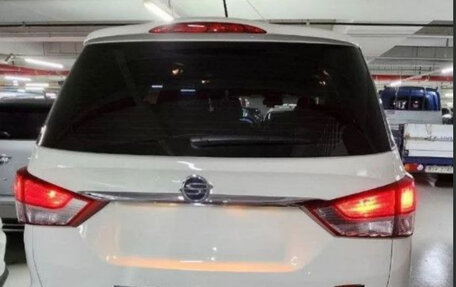 SsangYong Korando Turismo, 2018 год, 2 100 000 рублей, 2 фотография