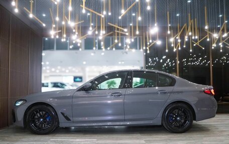 BMW 5 серия, 2021 год, 5 800 000 рублей, 3 фотография