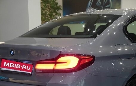 BMW 5 серия, 2021 год, 5 800 000 рублей, 6 фотография