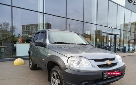 Chevrolet Niva I рестайлинг, 2015 год, 589 000 рублей, 3 фотография
