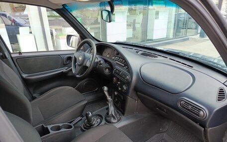 Chevrolet Niva I рестайлинг, 2015 год, 589 000 рублей, 13 фотография