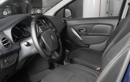 Renault Logan II, 2015 год, 646 200 рублей, 14 фотография