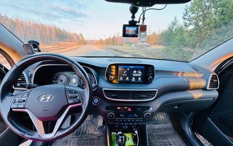 Hyundai Tucson III, 2019 год, 2 100 000 рублей, 2 фотография