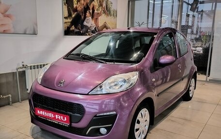 Peugeot 107 I рестайлинг, 2013 год, 555 000 рублей, 1 фотография
