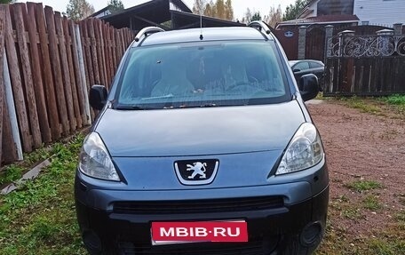 Peugeot Partner II рестайлинг 2, 2010 год, 175 000 рублей, 1 фотография