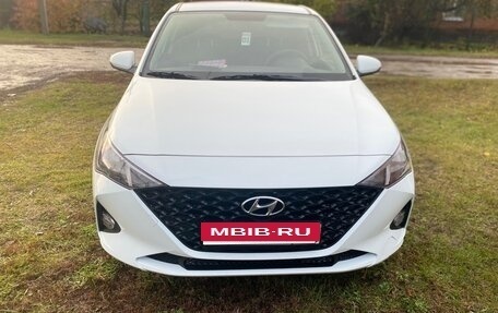 Hyundai Solaris II рестайлинг, 2020 год, 1 500 000 рублей, 5 фотография