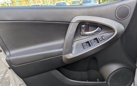 Toyota RAV4, 2010 год, 1 295 000 рублей, 14 фотография