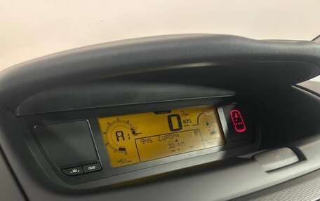 Citroen C4 Picasso II рестайлинг, 2010 год, 500 000 рублей, 9 фотография