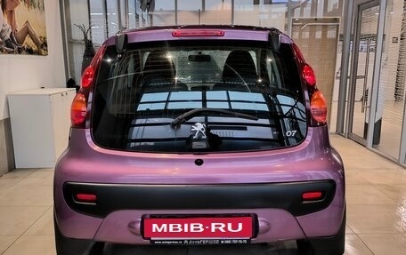 Peugeot 107 I рестайлинг, 2013 год, 555 000 рублей, 3 фотография
