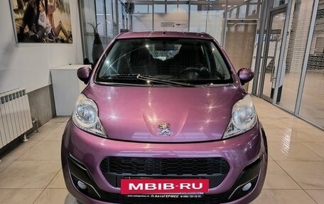 Peugeot 107 I рестайлинг, 2013 год, 555 000 рублей, 2 фотография