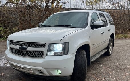 Chevrolet Tahoe III, 2011 год, 1 850 000 рублей, 2 фотография