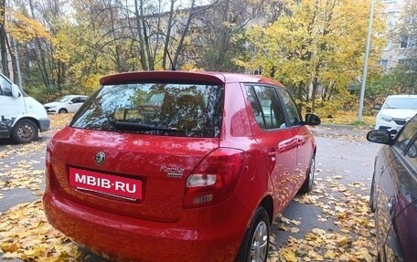 Skoda Fabia II, 2011 год, 450 000 рублей, 2 фотография