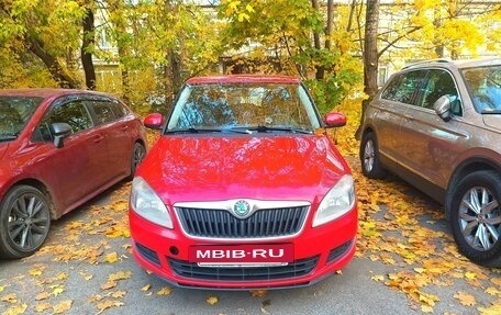 Skoda Fabia II, 2011 год, 450 000 рублей, 3 фотография