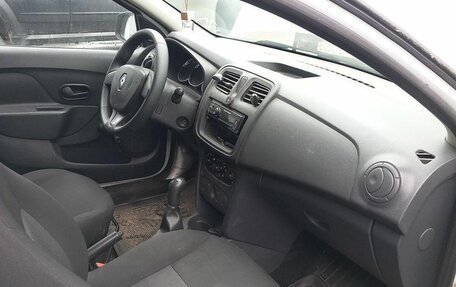 Renault Logan II, 2016 год, 294 500 рублей, 4 фотография