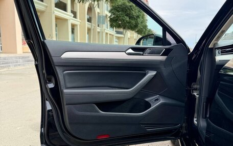 Volkswagen Passat B8 рестайлинг, 2018 год, 2 480 000 рублей, 19 фотография