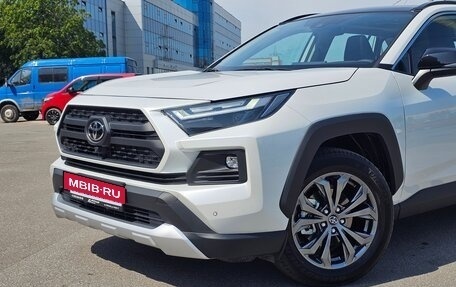Toyota RAV4, 2025 год, 4 150 000 рублей, 2 фотография