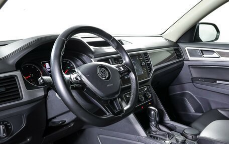 Volkswagen Teramont I, 2018 год, 2 800 000 рублей, 14 фотография