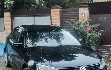 Volkswagen Jetta VI, 2013 год, 1 100 000 рублей, 1 фотография