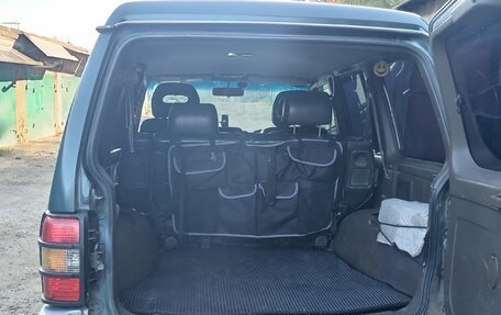 Mitsubishi Pajero III рестайлинг, 1994 год, 700 000 рублей, 12 фотография