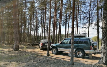 Mitsubishi Pajero III рестайлинг, 1994 год, 700 000 рублей, 36 фотография