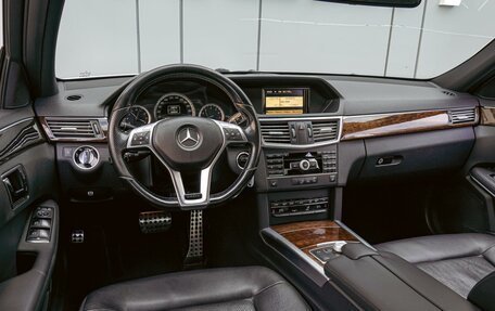 Mercedes-Benz E-Класс, 2012 год, 1 680 000 рублей, 6 фотография