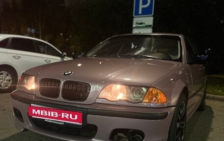 BMW 3 серия, 2001 год, 700 000 рублей, 2 фотография