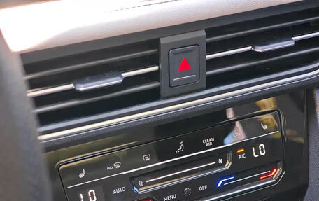 Volkswagen Tiguan II, 2022 год, 2 250 222 рублей, 10 фотография