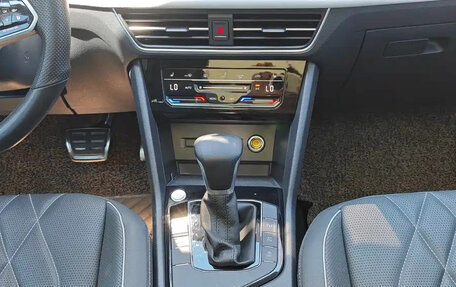 Volkswagen Tiguan II, 2022 год, 2 250 222 рублей, 16 фотография