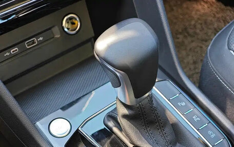 Volkswagen Tiguan II, 2022 год, 2 250 222 рублей, 11 фотография