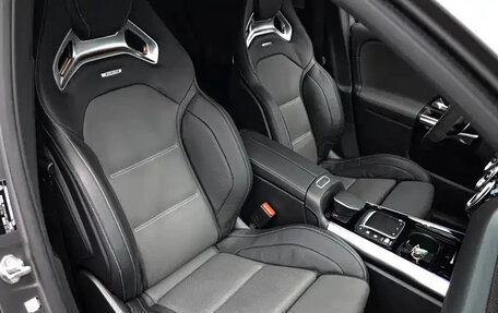 Mercedes-Benz CLA, 2021 год, 2 800 222 рублей, 10 фотография