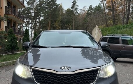 KIA Rio IV, 2017 год, 950 000 рублей, 1 фотография