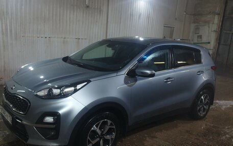 KIA Sportage IV рестайлинг, 2021 год, 2 200 000 рублей, 2 фотография