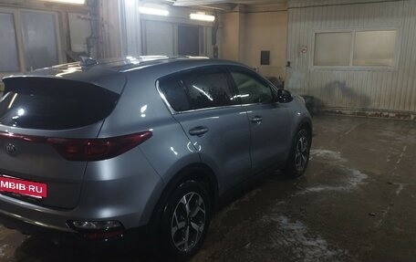 KIA Sportage IV рестайлинг, 2021 год, 2 200 000 рублей, 4 фотография