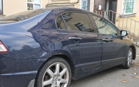 Honda Civic VIII, 2007 год, 555 555 рублей, 2 фотография