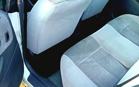 Mazda Familia, 2000 год, 270 000 рублей, 10 фотография