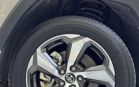 Toyota RAV4, 2022 год, 2 890 635 рублей, 2 фотография