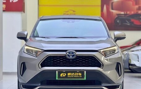 Toyota RAV4, 2022 год, 2 890 635 рублей, 7 фотография