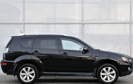 Mitsubishi Outlander III рестайлинг 3, 2010 год, 1 249 000 рублей, 4 фотография
