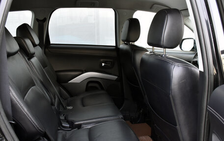 Mitsubishi Outlander III рестайлинг 3, 2010 год, 1 249 000 рублей, 15 фотография