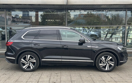 Volkswagen Touareg III, 2020 год, 5 600 000 рублей, 4 фотография