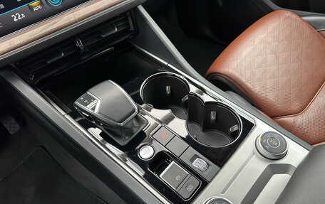 Volkswagen Touareg III, 2020 год, 5 600 000 рублей, 17 фотография