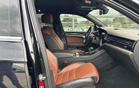 Volkswagen Touareg III, 2020 год, 5 600 000 рублей, 19 фотография