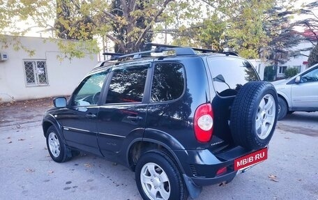 Chevrolet Niva I рестайлинг, 2012 год, 620 000 рублей, 4 фотография